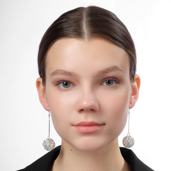 Серьги висячие «Шарик», переплетение, цвет светлое серебро, 6.5 см