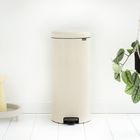 Мусорное ведро Brabantia NewIcon, пластиковое внутреннее ведро, с педалью, цвет миндальный, 30 л - Фото 5