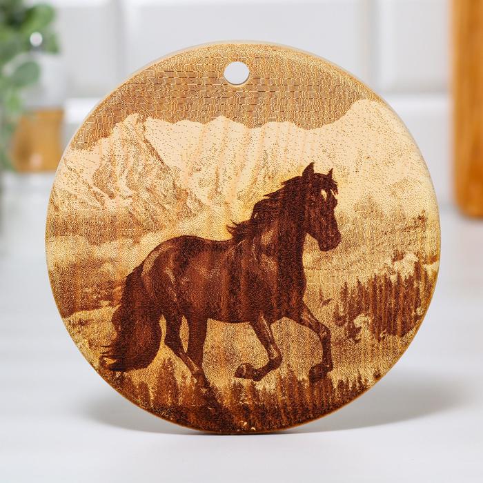 Доска из массива кедра «Лошадь», круглая, 18 × 18 см