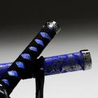Сувенирное оружие «Катана на подставке», синие  ножны с цветочным узором, 70 см - фото 8641663