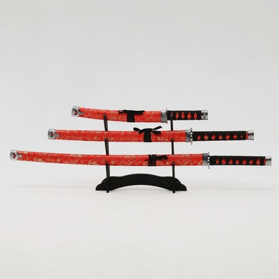 Макет оружия «Сувенирные катаны на подставке 3в1. Цветы на красном», подарочный набор, ножны кожзам, 47 см; 70 см; 89 см