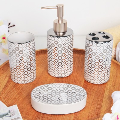 Набор аксессуаров для ванной комнаты Доляна «Диско», 4 предмета (дозатор 300 мл, мыльница, 2 стакана), цвет серый