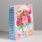 Пакет ламинированный вертикальный «Для бабушки с любовью», MS 18 × 23 × 8 см - Фото 2