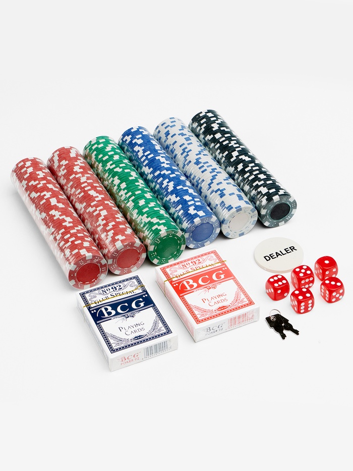 Покер в металлическом кейсе (2 колоды, фишки 300 шт., 5 кубиков), 20.5×38 см - Фото 1