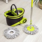 Набор для уборки: ведро на колёсиках с металлической центрифугой 18 л, швабра, запасная насадка из микрофибры, 2 дозатора, цвет МИКС - Фото 2