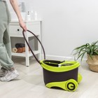 Набор для уборки: ведро на колёсиках с металлической центрифугой 18 л, швабра, запасная насадка из микрофибры, 2 дозатора, цвет МИКС - Фото 13