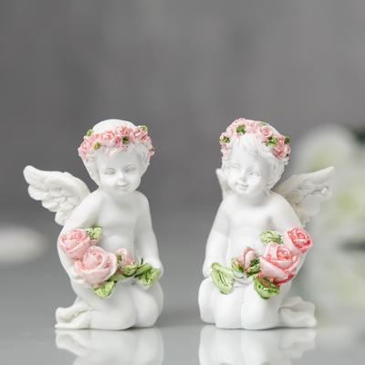Фигурка полистоун «Ангел с бутонами роз», 5.8×3.3×3.7 см, МИКС