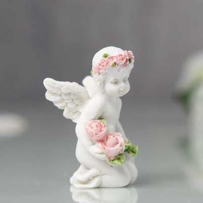 Фигурка полистоун «Ангел с бутонами роз», 5.8×3.3×3.7 см, МИКС