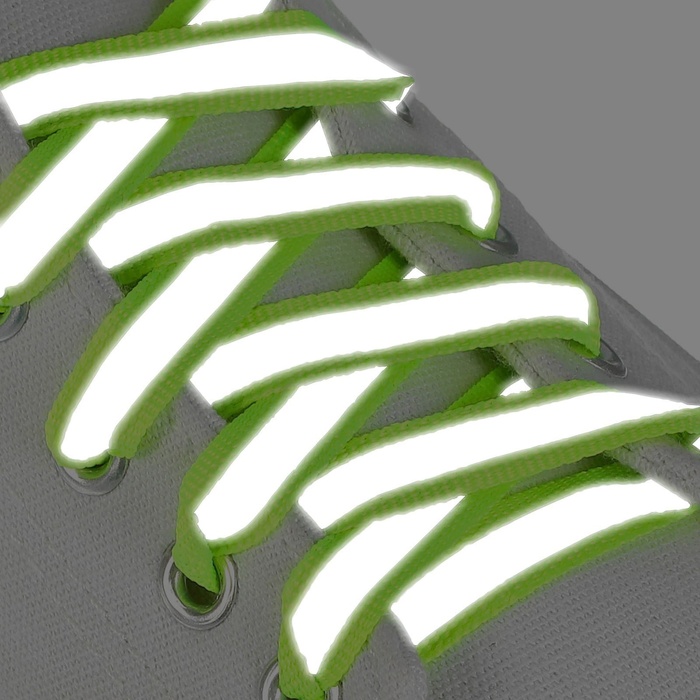 Шнурки для обуви, пара, плоские, со светоотражающей полосой, 10 мм, 70 см, цвет зелёный неоновый - фото 1896570647