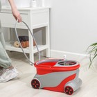 Набор для уборки: ведро на колёсиках с металлической центрифугой 15 л, швабра, запасная насадка из микрофибры, дозатор, цвет МИКС - Фото 9