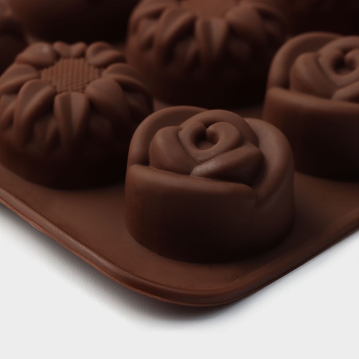 Форма для шоколада Доляна «Клумба цветов», силикон, 20,5×10,5×1,5 см, 15 ячеек, цвет коричневый - фото 1909776401