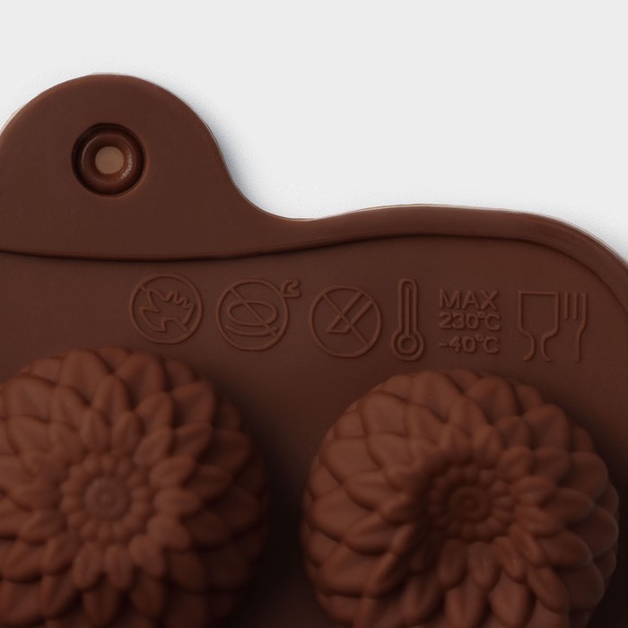 Форма для шоколада Доляна «Клумба цветов», силикон, 20,5×10,5×1,5 см, 15 ячеек, цвет коричневый - фото 1895095520