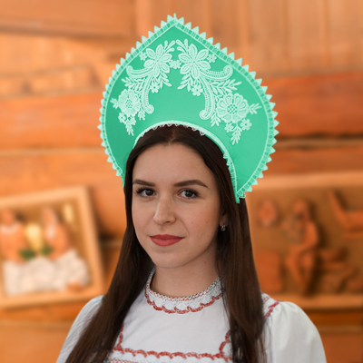 Кокошник "Нежность" мятный