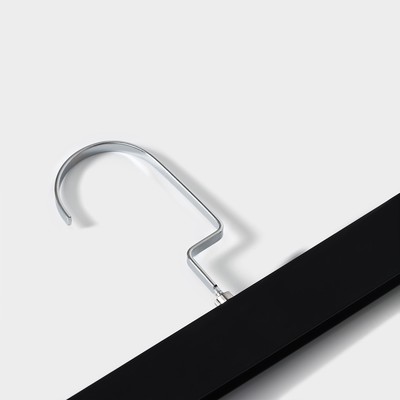 Вешалка для брюк и юбок с зажимами, 30×16.5 см, покрытие soft-touch, чёрная