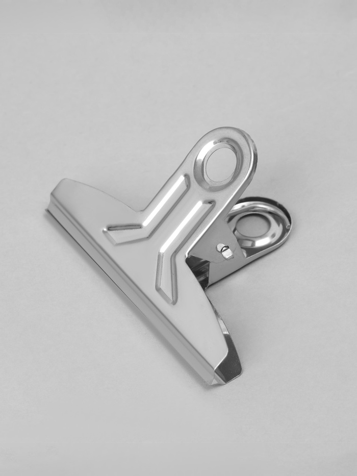 Прищепка металлическая 7.5*3.5*5, (фасовка 20 шт), цвет хром 1886428 Прищепка металлическая 7.5*3.5*5, (фасовка 20 шт), цвет хром 1886428