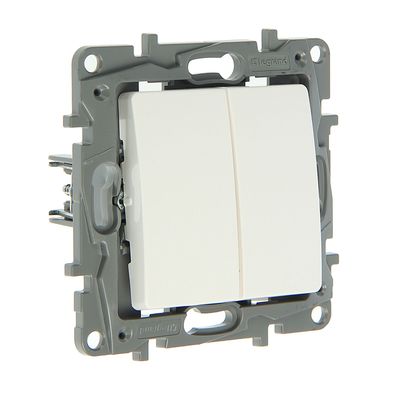 Выключатель Legrand Etika 672202, 2 клавиши, 10 А, скрытый монтаж, белый