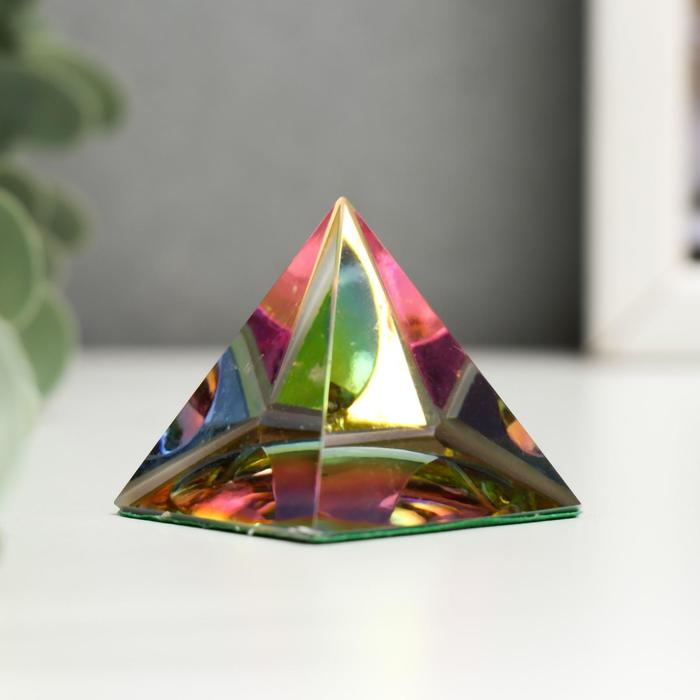 Сувенир стекло "Пирамида голография" 4х4х4 см - Фото 1