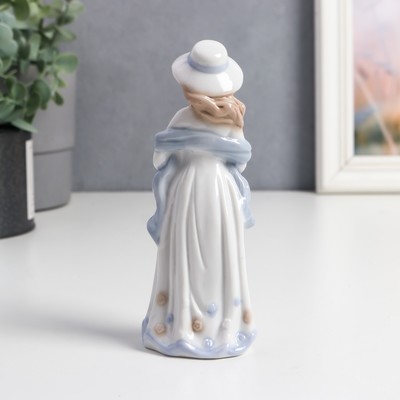 Фигурка керамика «Девочка с шарфом, с голубем», цветной, 14×5×5.5 см