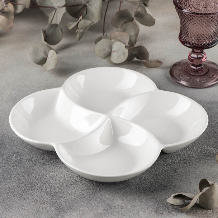 Менажница фарфоровая 4 ячейки Wilmax, 22×22 см, цвет белый - Фото 1