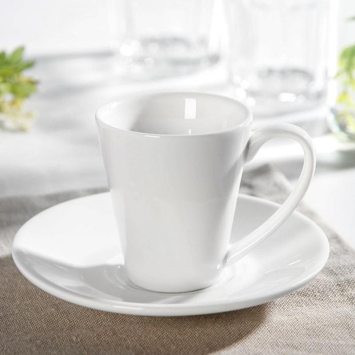 Кофейная пара фарфоровая Wilmax, 2 предмета: кружка 110 мл, блюдце d=13,2 см, цвет белый - фото 1905402392