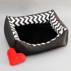 Лежанка с сердечком, 50 х 40 х 15 см, оксфорд, бязь, искусственный мех - Фото 2