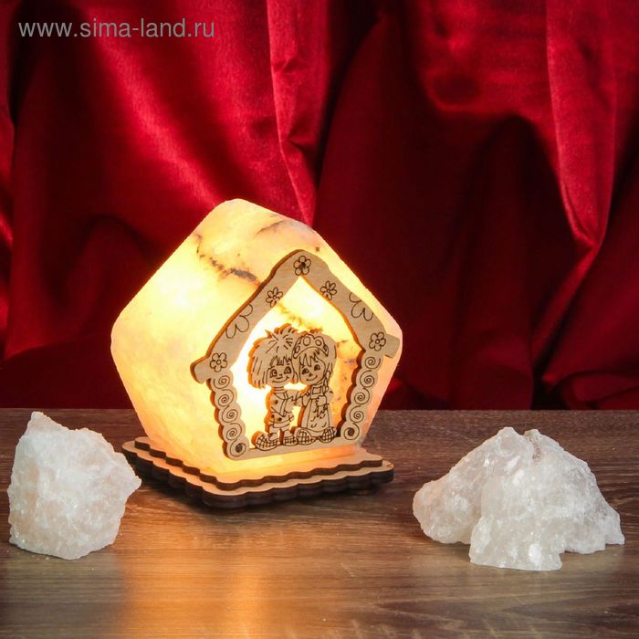 Соляной светильник "Домик" 9х13 см, деревянный декор, цельный кристалл - Фото 1