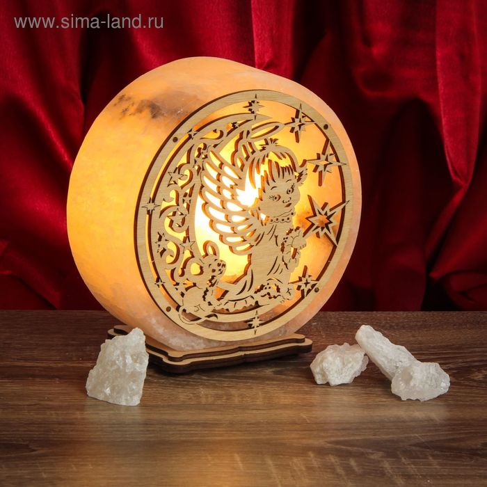 Соляной светильник "Круглый" ангел, деревянный декор, цельный кристалл - Фото 1