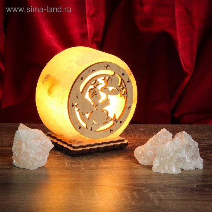 Соляной светильник "Круглый", малый, с узором "Ангел", 12 х 6 см, деревянный декор, цельный кристалл - Фото 1