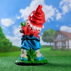 Садовая фигура "Гном с морковкой" средний 30х25х55см - Фото 3