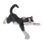 Сувенир полистоун "Черно-белый кот Феликс потягивается" 7х13х5 см - Фото 1