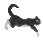 Сувенир полистоун "Черно-белый кот Феликс потягивается" 7х13х5 см - Фото 3