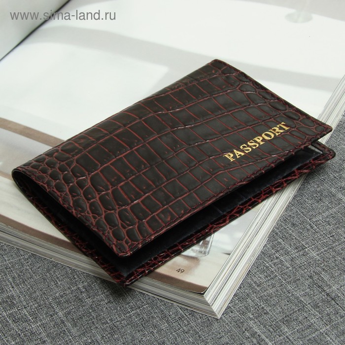 Обложка для паспорта, тиснение, кайман, цвет бордовый - Фото 1