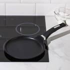 Сковорода блинная «Престиж», d=22 см, пластиковая ручка, антипригарное покрытие, цвет чёрный - Фото 6