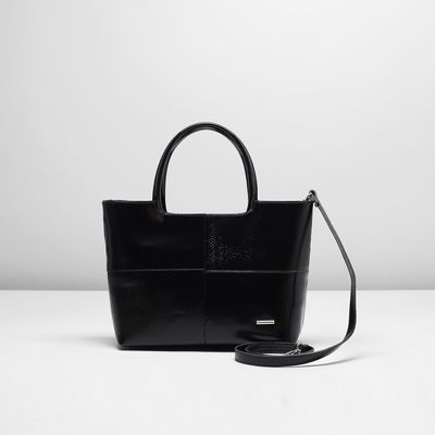 Сумка женская на молнии, 2 отдела с перегородкой, наружный карман, змея, цвет чёрный