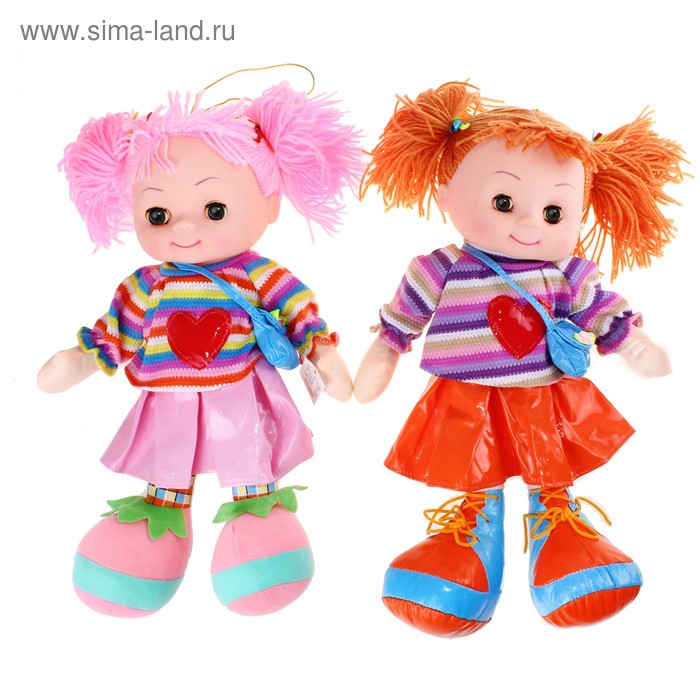Мягкая игрушка "Куколка", на кофте сердечко, с сумочкой - Фото 1