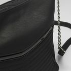 Сумка женская на молнии, 1 отдел, наружный карман, длинный ремень, цвет чёрный - Фото 4