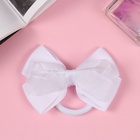 Бант для волос на резинке «Школьница», горох, 9 см, белый - Фото 3