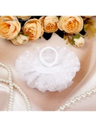 Бант для волос на резинке «Школьница», горох, d=9 см, белый - Фото 4