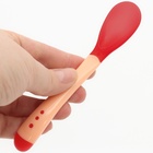 Ложка детская для кормления M&B, термочувствительная, цвет красно-бежевый - Фото 4