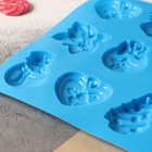 Форма для украшений 3D Доляна «Ёлочные игрушки», силикон, 30×30 см, 12 ячеек, цвет синий - Фото 4
