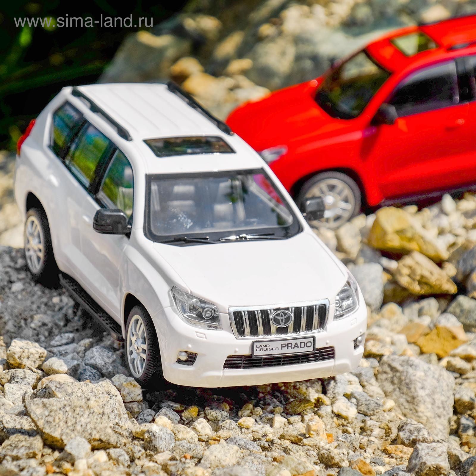 Машина радиоуправляемая Toyota Land Cruiser Prado, 1:16, работает от  аккумулятора, свет, МИКС