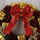 Венок новогодний d=22 см «Зимнее волшебство. Бант», бант с шишками и подарками - Фото 4