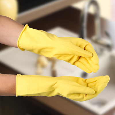 Перчатки хозяйственные резиновые Доляна, размер M, защитные, суперпрочные, 50 гр, цвет МИКС