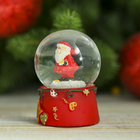 Сувенир полистоун водяной шар "Дед Мороз со звёздочками" 6,5х4,5х4,5 см - Фото 2