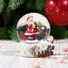 Сувенир полистоун водяной шар "Дед Мороз с трубой, снеговиком и скворечником" 6,5х4,5х4,5см - Фото 2