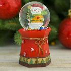 Сувенир полистоун водяной шар "Снеговик с ёлочкой" 9,5х5,5х5 см - Фото 1