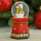 Сувенир полистоун водяной шар "Снеговик с ёлочкой" 9,5х5,5х5 см - Фото 2
