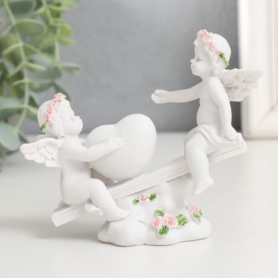 Фигурка полистоун «Ангелочки в розовых веночках качаются на качалке», 10×11×4.5 см