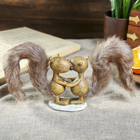 Сувенир полистоун "Влюблённые бельчата с пушистыми хвостиками" 14х13х4,5 см - Фото 1