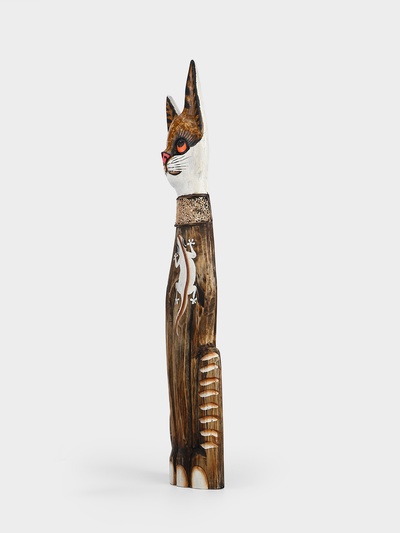 Сувенир «Серая кошка в ошейнике с ящерками», 60×12×6 см, дерево